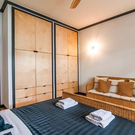 O&O Group Stylish Jungle Retreat Kolonaki Center Apartment เอเธนส์ ภายนอก รูปภาพ